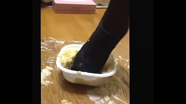 HD fetish】Bowl of rice topped with chicken and eggs crush Heels mega Tube