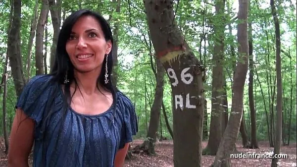 HD Georgous amateur exhib milf gets rendez vous in a wood before anal sex at home mega tuba