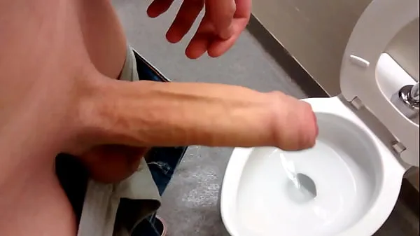 हद Foreskin in Public Washroom मेगा तुबे