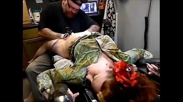 HD SCREAMING while tattooing megaputki