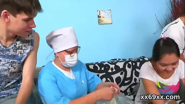 HD Man assists with hymen physical and drilling of virgin cutie megabuis