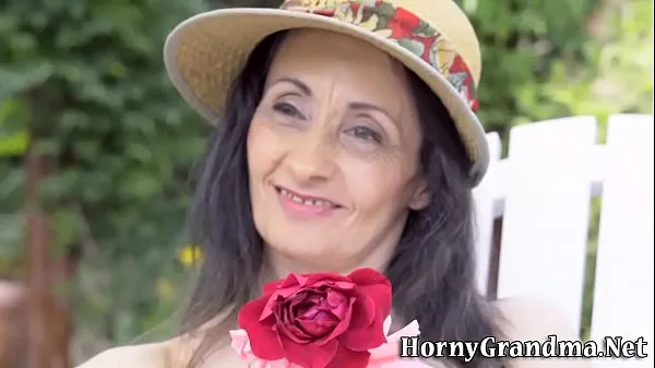 HD Mature granny facialized ống lớn