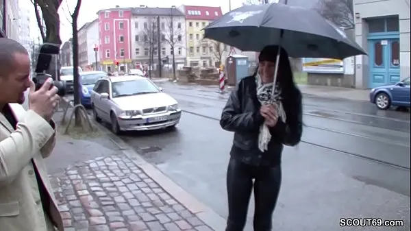 HD Teeny is approached on the street and fucked for money mega cső