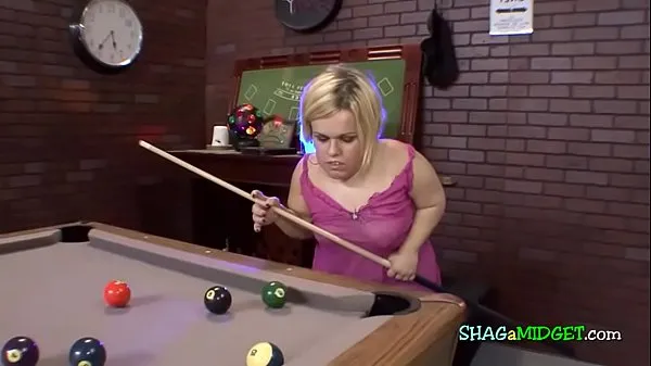 HD Midget turned on while playing pool ống lớn