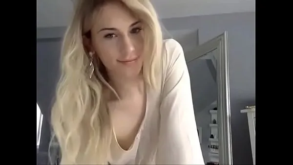 HD Cute Blonde TGirl Handles A Butt Plug Toy, live on ống lớn