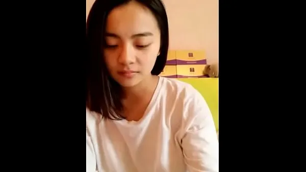 हद Young Asian teen showing her smooth body मेगा तुबे