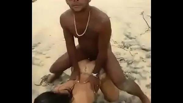 हद Fucking on the beach मेगा तुबे