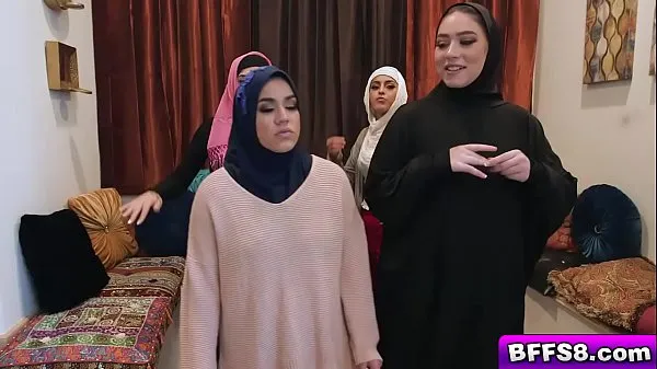 HD The gals are getting fuck like any average slut میگا ٹیوب