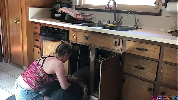 HD lucky plumber fucked by teen - Erin Electra mega Tube