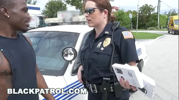 HD Black criminal fucks police patrol เมกะทูป