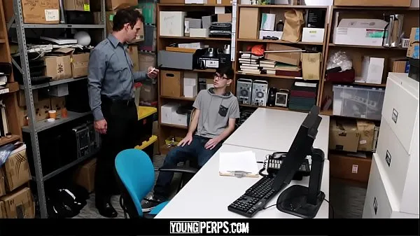 HD YoungPerps - Nerdy Twink Railed Out By A Security Guard mega Tüp