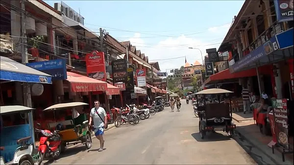 HD Pub Street Siem Reap Cambodia mega Tube