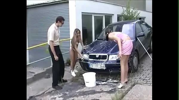 HD Horny wet piss car wash mega Tüp