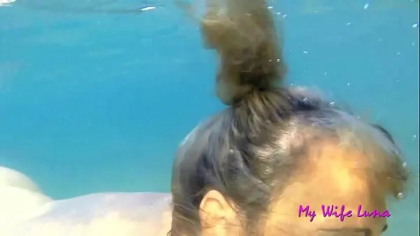 HD This Italian MILF wants cock at the beach in front of everyone and she sucks and gets fucked while underwater เมกะทูป