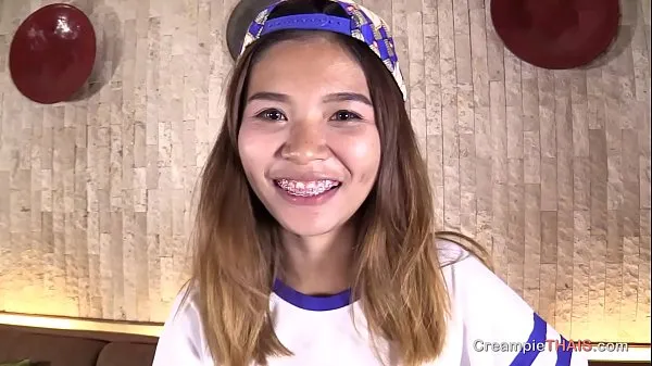 HD Thai teen smile with braces gets creampied mega tuba