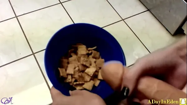 HD Desiree Audri Cums On Her Cereal And Eats It : A Sneak Peek megaputki