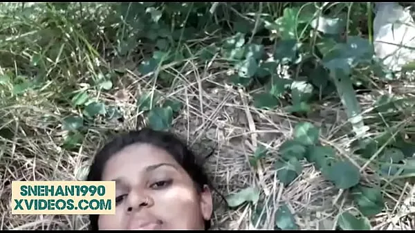 HD Me fucked my lover in Forest میگا ٹیوب