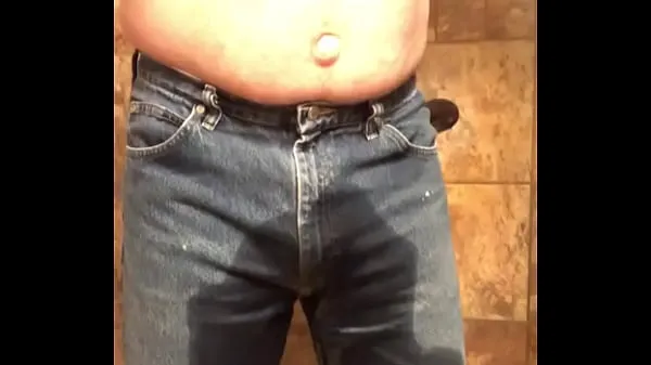 HD Wetting my jeans with pee. Couldnt hold it mega tuba