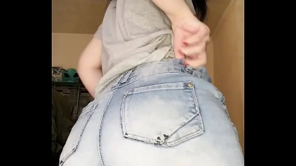 HD E-girl tails showing ass and pussy mega trubica