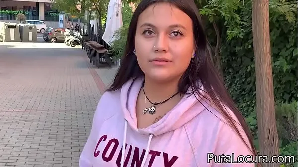 HD An innocent Latina teen fucks for money میگا ٹیوب