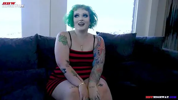 HD big butt Goth Pawg Vicky Vixen debuts on mega Tube