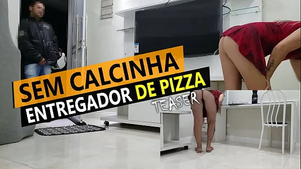 HD Cristina Almeida receiving pizza delivery in mini skirt and without panties in quarantine mega cső