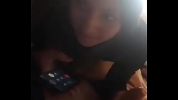 HD Boyfriend calls his girlfriend and she is sucking off another megabuis