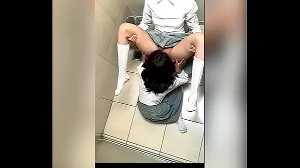 HD Two Lesbian Students Fucking in the School Bathroom! Pussy Licking Between School Friends! Real Amateur Sex! Cute Hot Latinas mega Tube