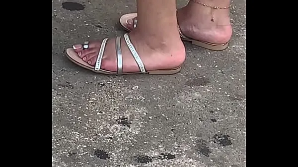 HD Nice feet and toes megatubo