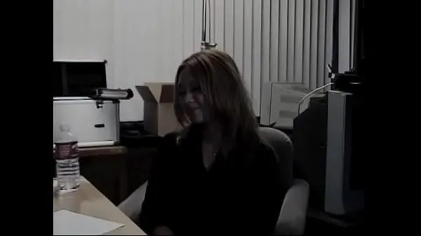 HD Cute Korean girl takes off her black panties and fucks her boss in his office mega trubica