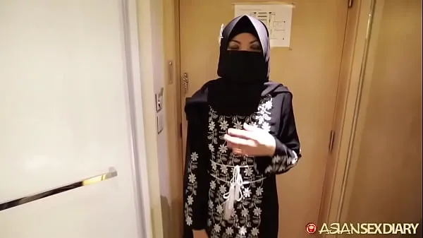 HD 18yo Hijab arab muslim teen in Tel Aviv Israel sucking and fucking big white cock ống lớn