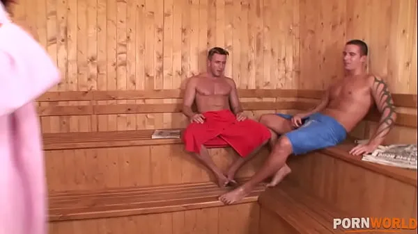 HD Hot and Sticky in the Sauna GP1620 ống lớn