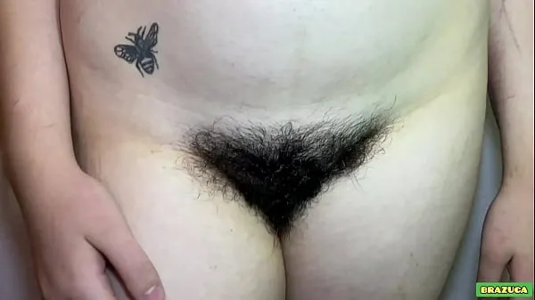 HD 18-year-old girl, with a hairy pussy, asked to record her first porn scene with memegametr