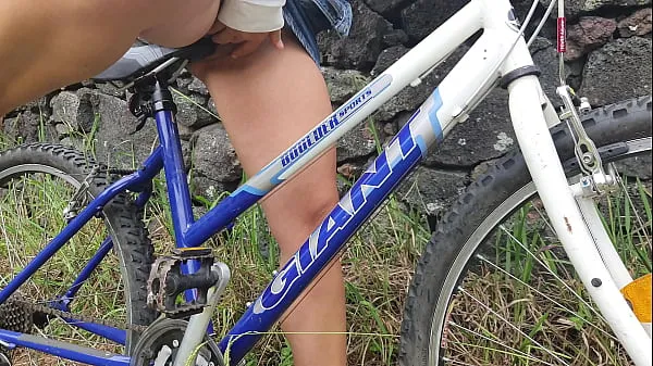 HD Student Girl Riding Bicycle&Masturbating On It After Classes In Public Park mega Tube
