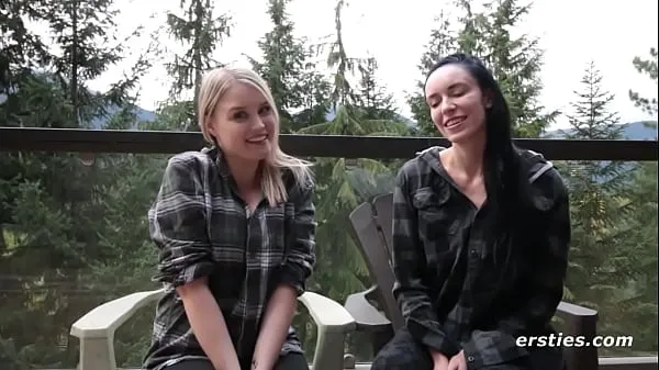 हद Ersties: Hot Canadian Girls Film Their First Lesbian Sex Video मेगा तुबे