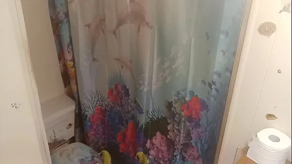 HD Bitch in the shower mega trubica