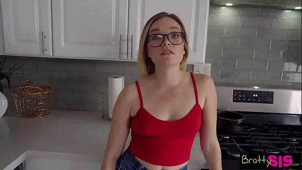 HD I will let you touch my ass if you do my chores" Katie Kush bargains with Stepbro -S13:E10 mega Tube