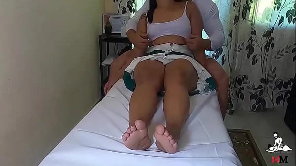 HD Married woman screaming and enjoying a tantric massage ống lớn