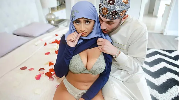 HD Arab Husband Trying to Impregnate His Hijab Wife - HijabLust megaputki